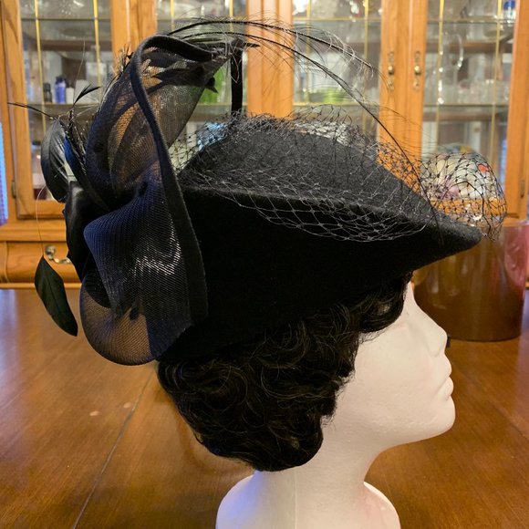 Hat - Picture 2 of 4